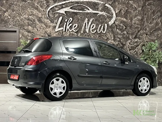 Peugeot 308 (2010)