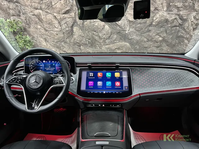 Mercedes-Benz E-класс (2024)