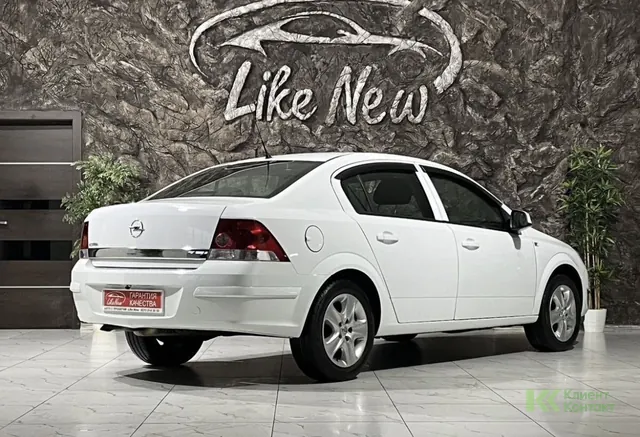 Opel Astra (2014)
