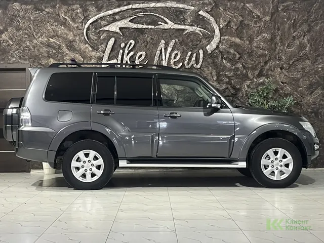 Mitsubishi Pajero (2018)