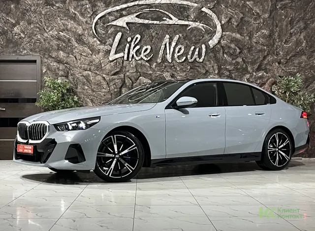 BMW 5 серия (2024)