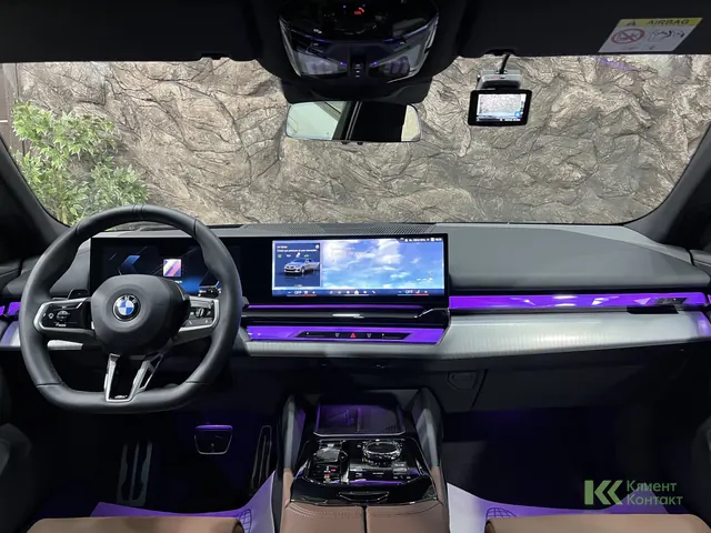 BMW 5 серия (2024)