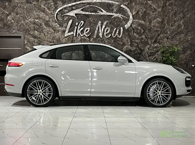 Porsche Cayenne Turbo (2020)