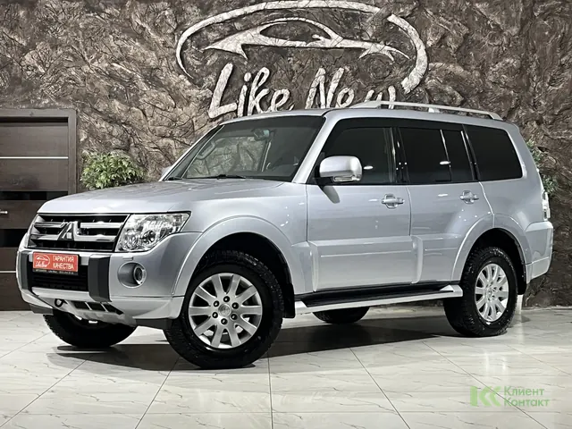 Mitsubishi Pajero (2010)