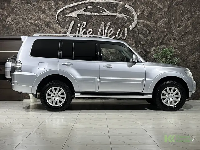 Mitsubishi Pajero (2010)