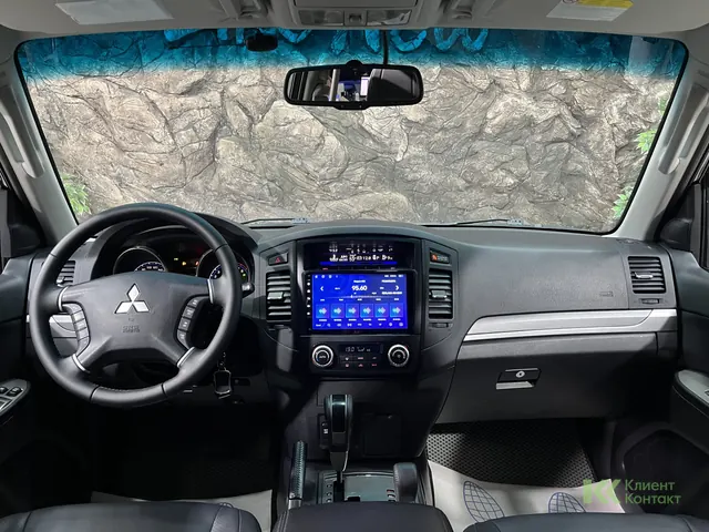 Mitsubishi Pajero (2010)