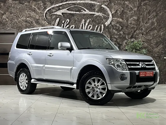 Mitsubishi Pajero (2010)
