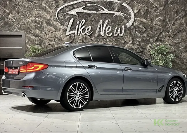 BMW 5 серия (2018)
