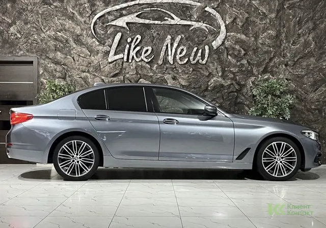 BMW 5 серия (2018)