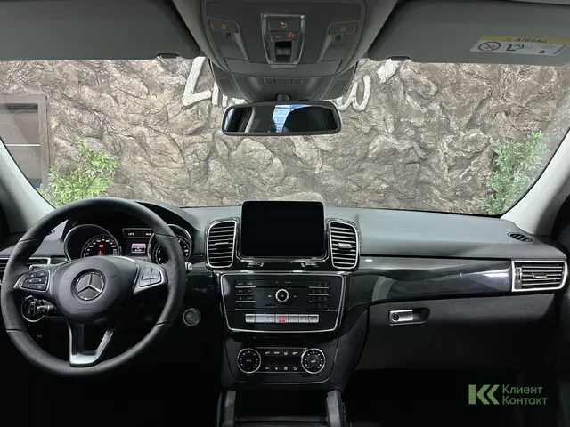 Mercedes-Benz GLE-класс (2016)
